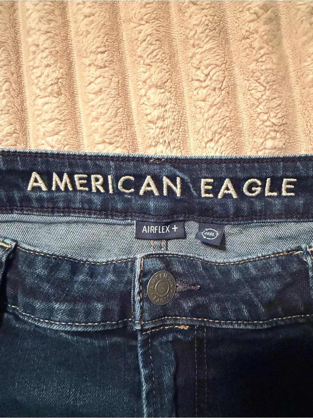 American Eagle Outfitters Skinny Jeans in Dark Blue Wash